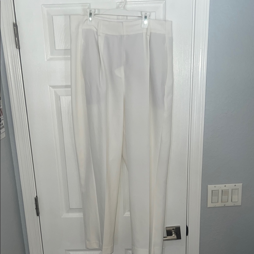 EXPRESS - Elegant White Trousers